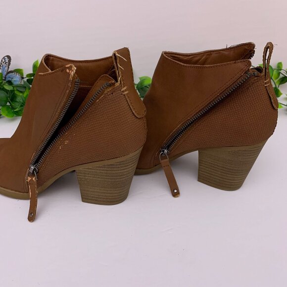 DV‎ Dolce Vita Brown Heeled Ankle Boot size 9 - Picture 7 of 14